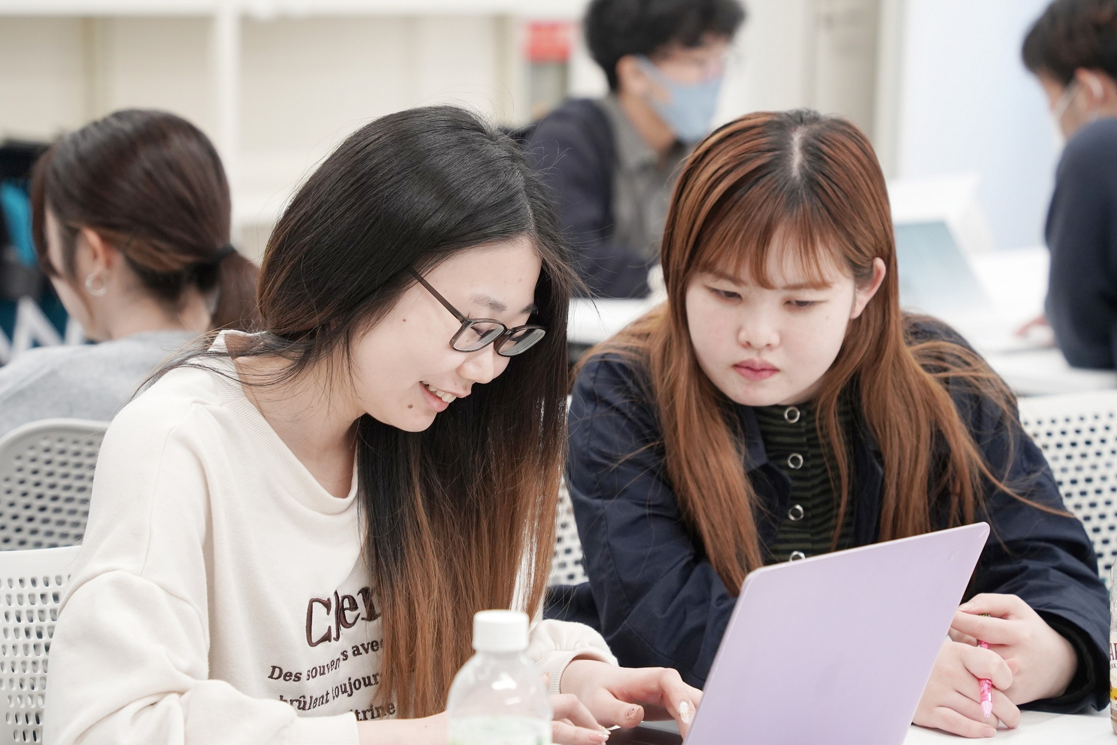 実社会のリアルな課題に挑む叡啓大学のPBL－3年生が5か月間の演習に